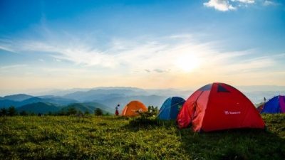Things to consider when hiring portable toilets for camping