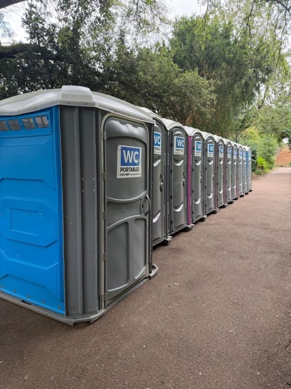 rock-at-the-castle-wc-portables-event-toilet-hire-1